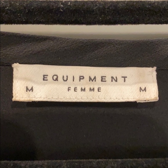 Equipment Liam Skull Blouse 100% Silk 🤩 - Picture 3 of 5